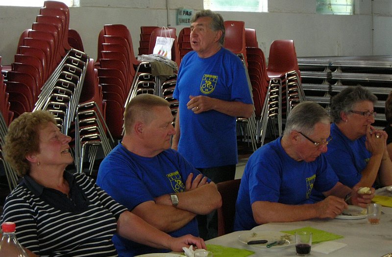 2012-06-27 60 Auguste et son repertoire de chants bretons.JPG